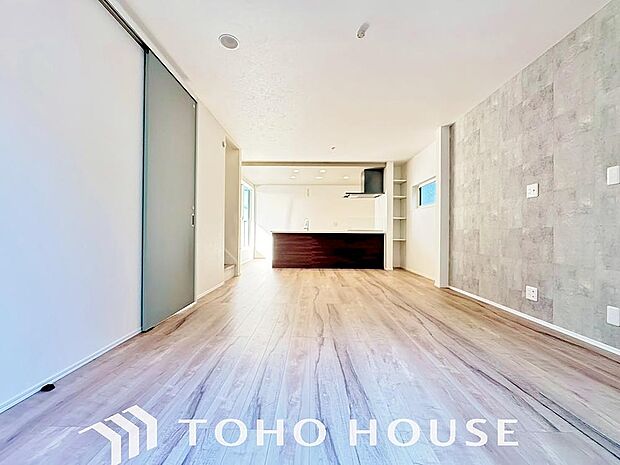 空気感という居心地の良いBGMは、暮らしのステージを彩り、心からのやすらぎと満足感を与えてくれます。