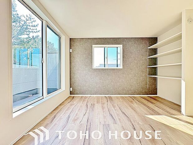 白を基調とした室内は、明るい住空間を造り出すだけでなく、清潔感をもたらしてくれます。