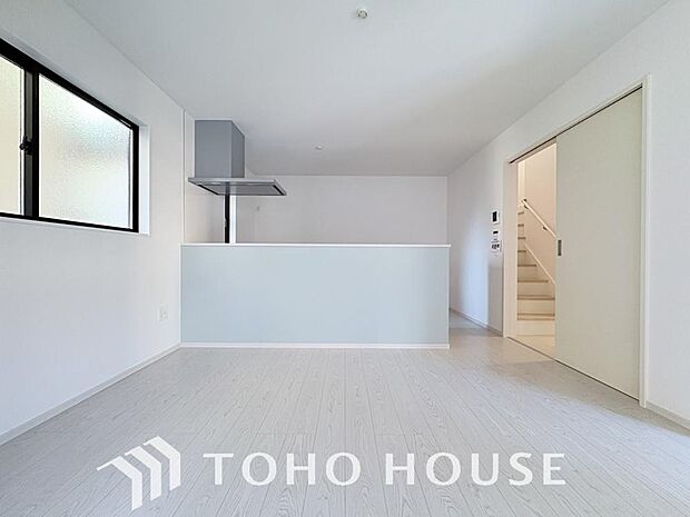 お料理の上手な方が、独壇場でお料理の腕を披露するスタイルに向いているキッチンです。