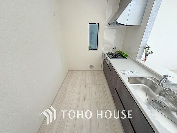 広々としたキッチンスペースで快適に作業ができると、毎日のお料理もより一層楽しく取り組めそうですね。