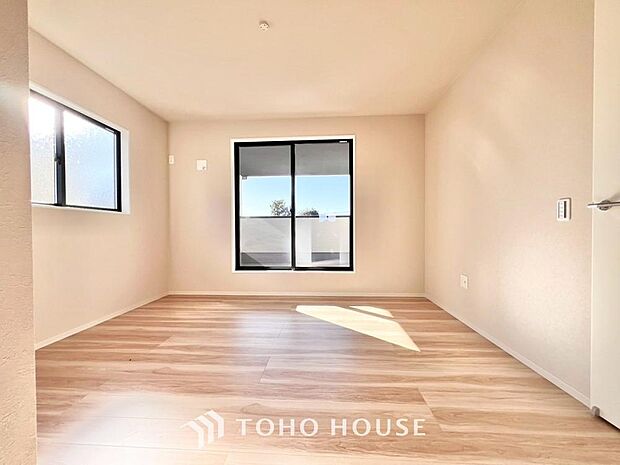 白を基調とした室内は、明るい住空間を造り出すだけでなく、清潔感をもたらしてくれます。