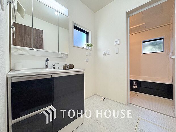 平日の朝であっても、落ち着きとくつろぎを感じられる。時間に余裕とゆとりを持たせます。