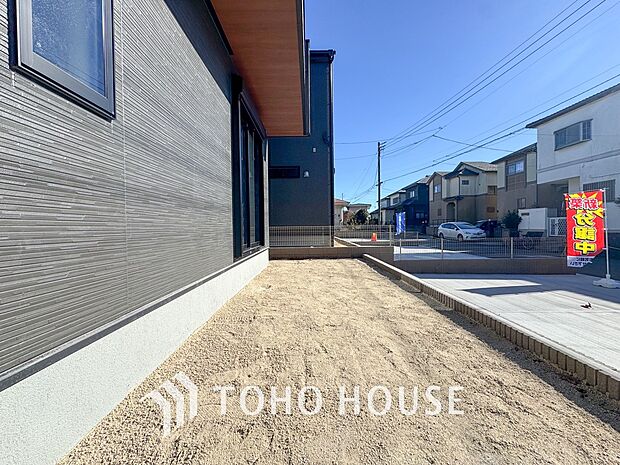 めまぐるしく過ぎ行く日々の中で、休息と癒しを提供してくれる空の下のプライベート空間があります。