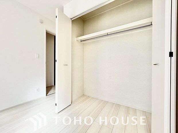 少しでも空いているスペースを収納にすることで、無駄のない空間を演出しております。