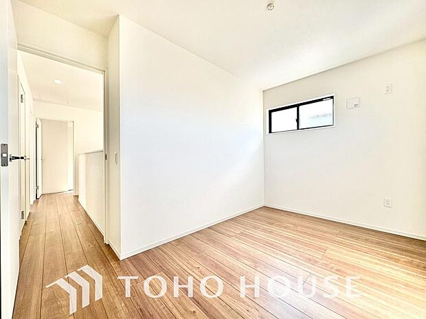 生活感を感じない空間では落ち着く事はできません。絶妙な雰囲気、配色、素材感を意識してコーディネート。