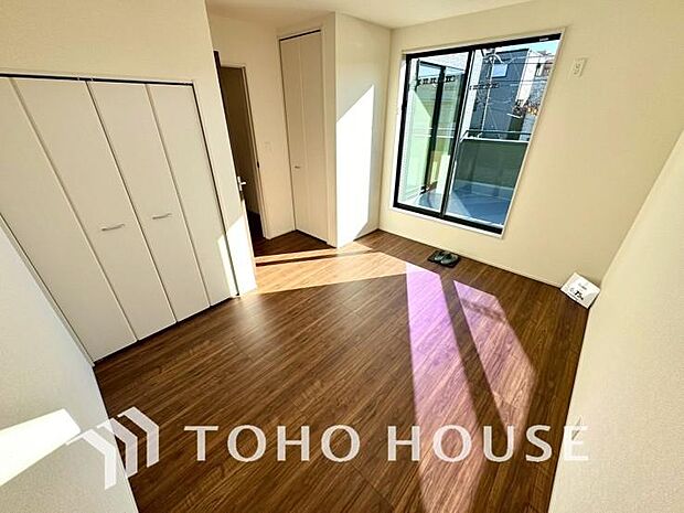 暖色系の照明は、心理的にも落ち着きを得られやすいそうです。