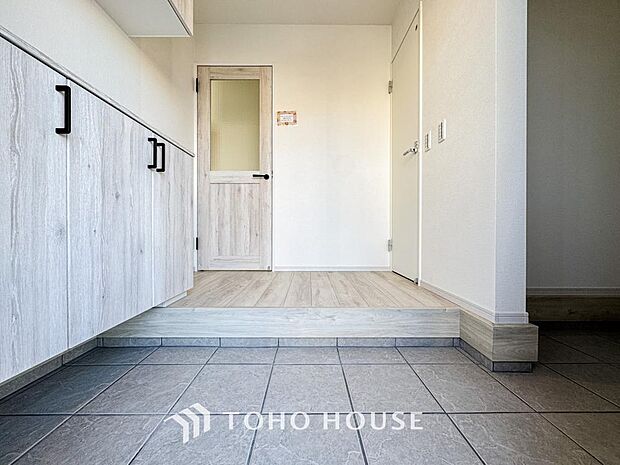 清潔感が溢れ、訪れる者すべてを「安らぎ」と「充実」で包み込みます。