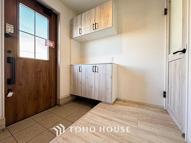 広々した玄関スペースはベビーカーも楽々置けるゆったりスペースが魅力です。