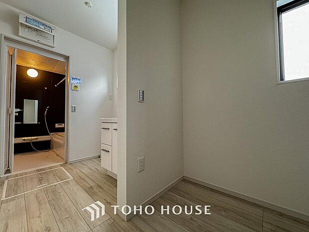 平日の朝であっても、落ち着きとくつろぎを感じられる。時間に余裕とゆとりを持たせます。