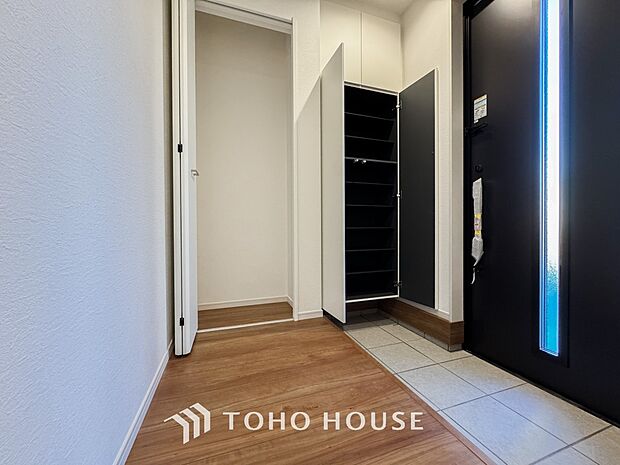 清潔感が溢れ、訪れる者すべてを「安らぎ」と「充実」で包み込みます。