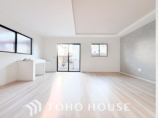 造りこんだ空間演出の妙が生み出す光と質のハーモニーはこの住宅のクオリティの良さを実感させてくれます。