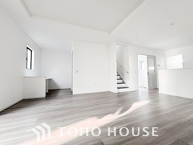 空気感という居心地の良いＢＧＭは、暮らしのステージを彩り、心からのやすらぎと満足感を与えてくれます。