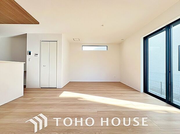 家は、ただ生活する場ではなく、笑顔の毎日、安らぎの日々のために、暮らしを愉しく、快適にする場所。