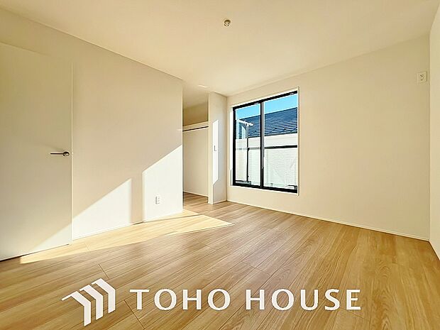 暖色系の照明は、心理的にも落ち着きを得られやすいそうです。