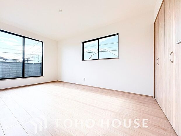 暖色系の照明は、心理的にも落ち着きを得られやすいそうです。