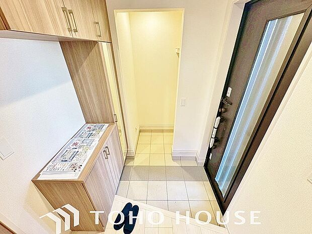 ダウンライトを使用しお洒落に演出。帰りたくなる家をテーマに設計。いつも「人」と「家」の間に・・・。