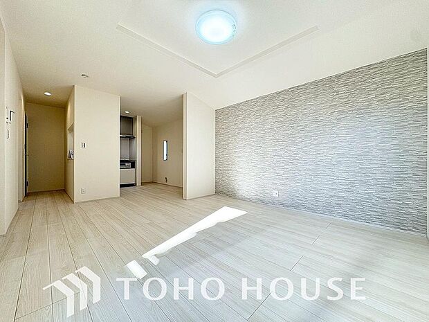 家は、ただ生活する場ではなく、笑顔の毎日、安らぎの日々のために、暮らしを愉しく、快適にする場所。