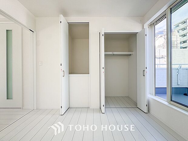 少しでも空いているスペースを収納にすることで、無駄のない空間を演出しております。