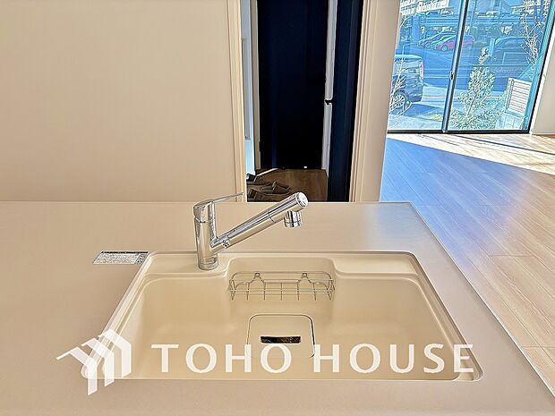 クリアな水が毎日使え、見た目にもスマートな浄水器一体型。お米を炊いたりする際には浄水機能をつかうこともできて、人気の商品です。