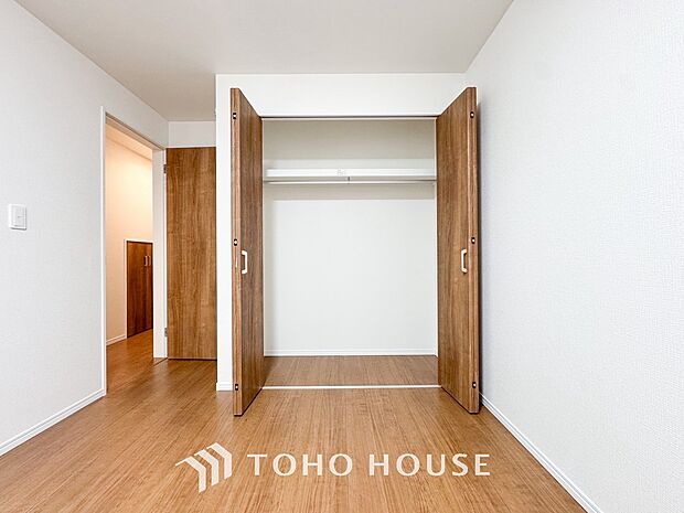 少しでも空いているスペースを収納にすることで、無駄のない空間を演出しております。