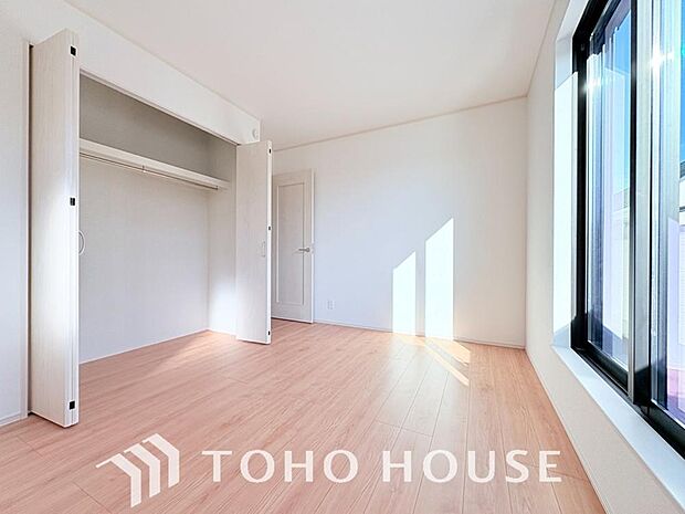 生活感を感じない空間では落ち着く事はできません。絶妙な雰囲気、配色、素材感を意識してコーディネート。