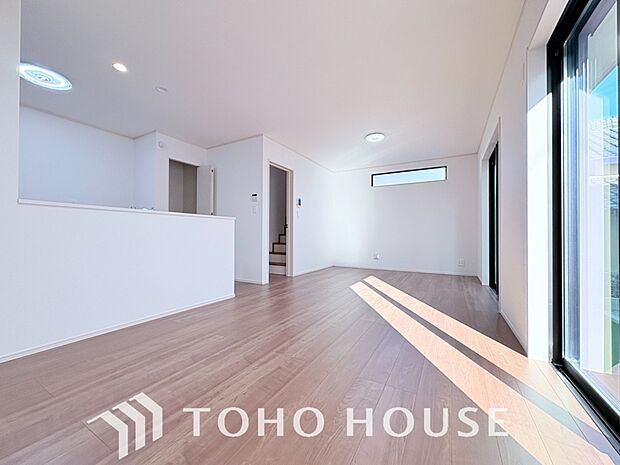 家は、ただ生活する場ではなく、笑顔の毎日、安らぎの日々のために、暮らしを愉しく、快適にする場所。