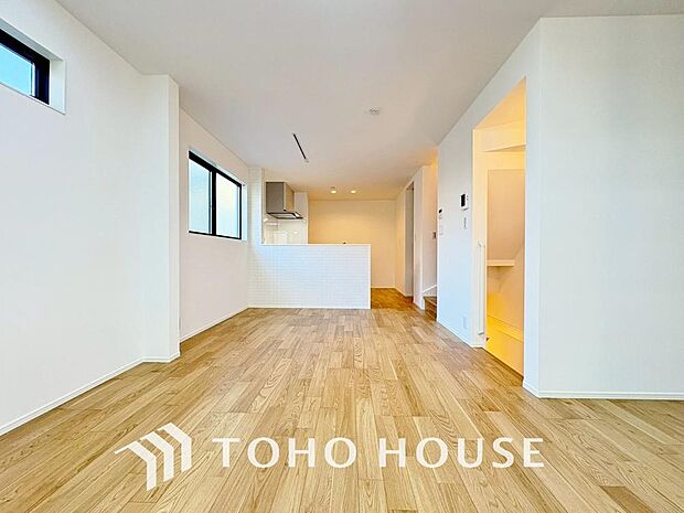 家族皆が集まる場所だからこそ、一番明るく使い勝手のいい空間に仕上げております。