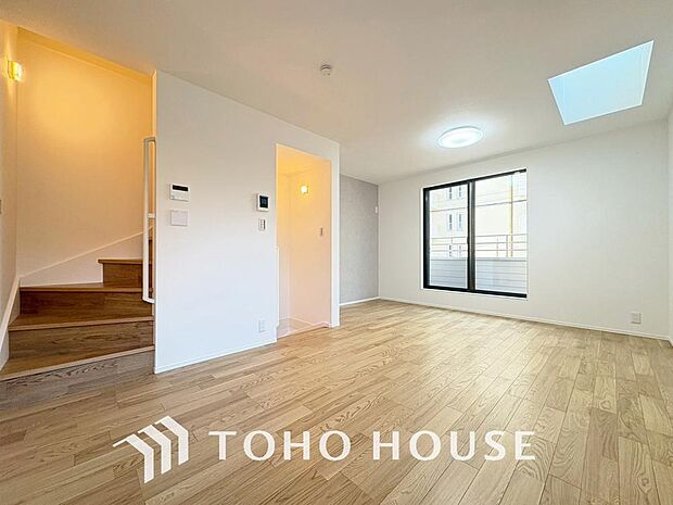 ホワイトナチュラルのテイストが、自然体で過ごせる心地良さ生み出しています。