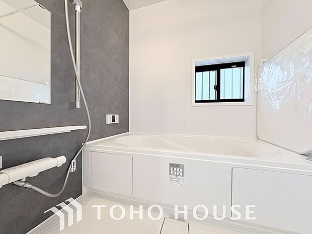 心地よいバスタイムを演出する浴室はゆとりあるサイズを採用。