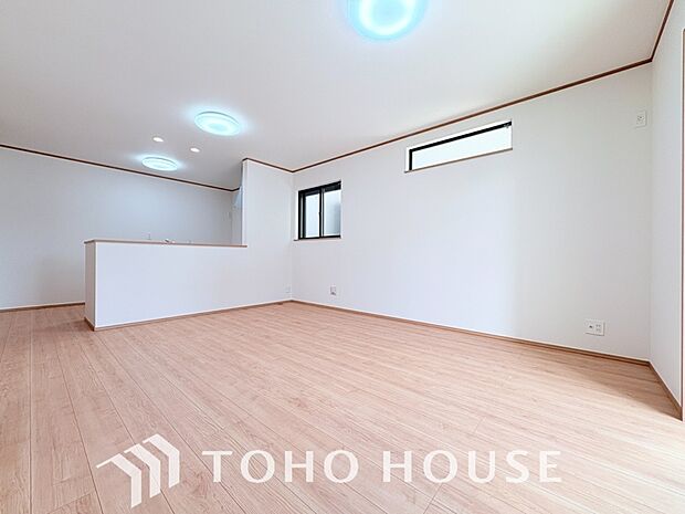 作り手の「気持ちの良いリビングでお過ごししていただきたい」という思いを感じさせます。