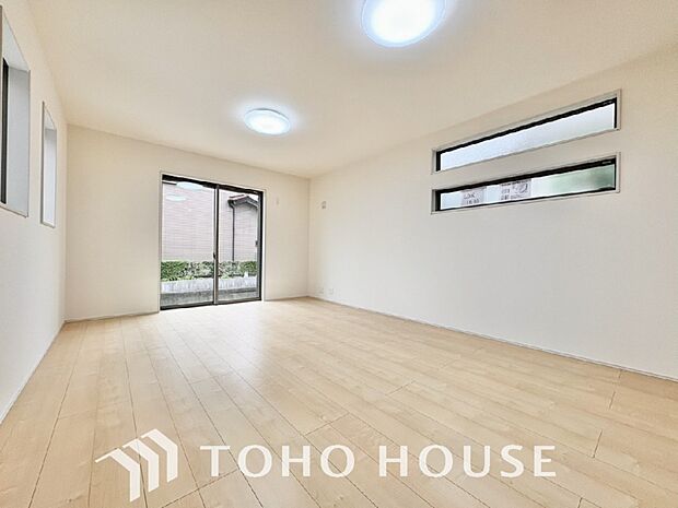 造りこんだ空間演出の妙が生み出す光と質のハーモニーはこの住宅のクオリティの良さを実感させてくれます。