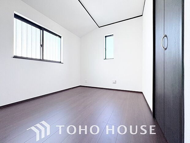 暖色系の照明は、心理的にも落ち着きを得られやすいそうです。