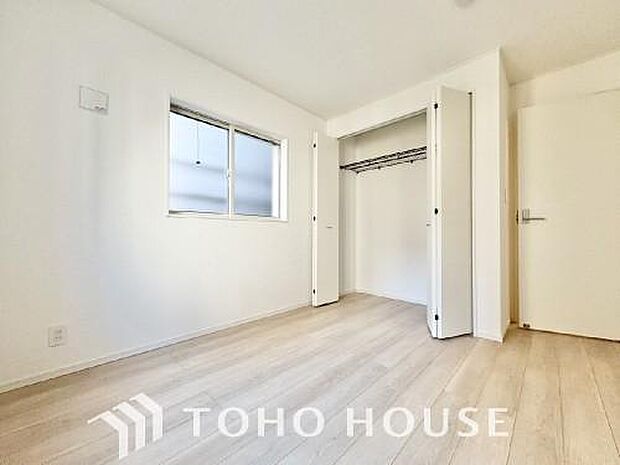 生活感を感じない空間では落ち着く事はできません。絶妙な雰囲気、配色、素材感を意識してコーディネート。