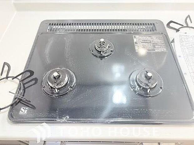 毎日料理をする、料理が好き、家族が多くて量を作る必要がある、等の方々にとっては必須の3口コンロ。