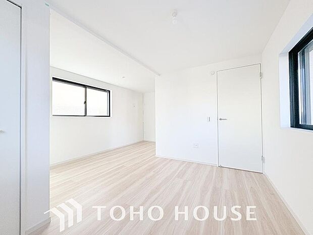 生活感を感じない空間では落ち着く事はできません。絶妙な雰囲気、配色、素材感を意識してコーディネート。