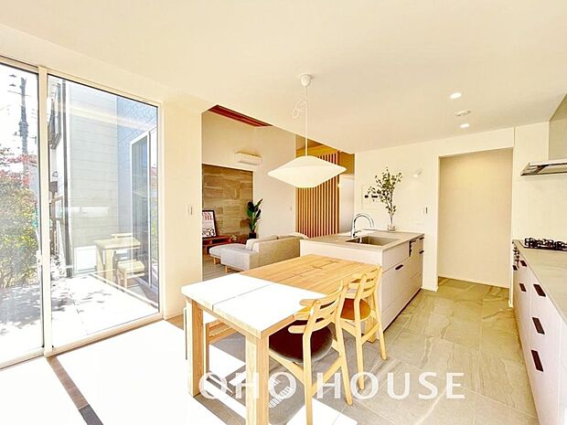 物件の陽当りや通風、周辺環境や街並みなど、資料には掲載していない情報をぜひ現地でご確認ください。