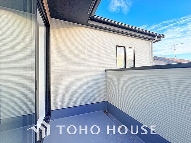 通風・採光にも優れ、心地よい光と風があふれています。