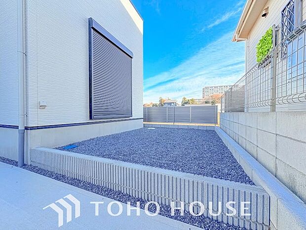 どんなお庭に仕上げるか。新生活に付いて回る楽しい悩みのひとつです。ウッドデッキの新設等もご相談下さい