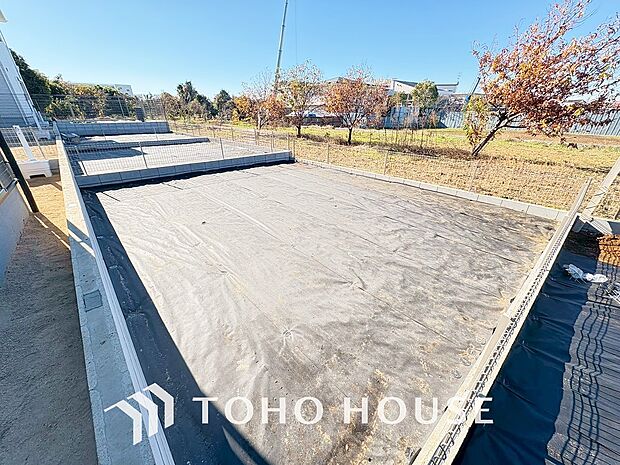 どんなお庭に仕上げるか。新生活に付いて回る楽しい悩みのひとつです。ウッドデッキの新設等もご相談下さい