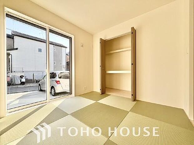 寛ぎの和空間や客間としては勿論、赤ちゃんや小さなお子様を遊ばせるスペースとしても重宝する和室。