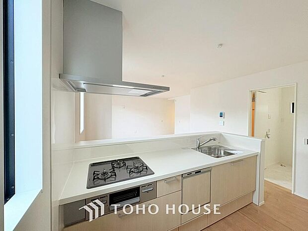 お料理の上手な方が、独壇場でお料理の腕を披露するスタイルに向いているキッチンです。