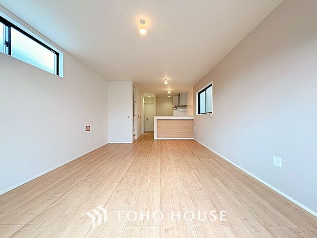 家は、ただ生活する場ではなく、笑顔の毎日、安らぎの日々のために、暮らしを愉しく、快適にする場所。