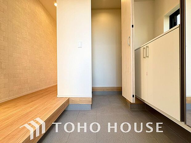 清潔感が溢れ、訪れる者すべてを「安らぎ」と「充実」で包み込みます。