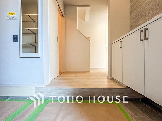 ダウンライトを使用しお洒落に演出。帰りたくなる家をテーマに設計。いつも「人」と「家」の間に・・・。