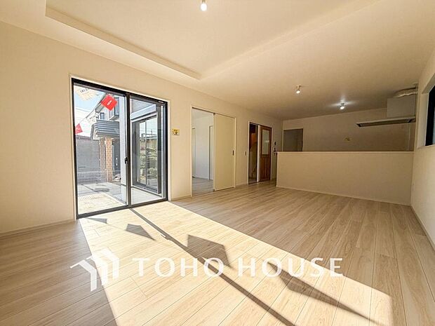 家は、ただ生活する場ではなく、笑顔の毎日、安らぎの日々のために、暮らしを愉しく、快適にする場所。