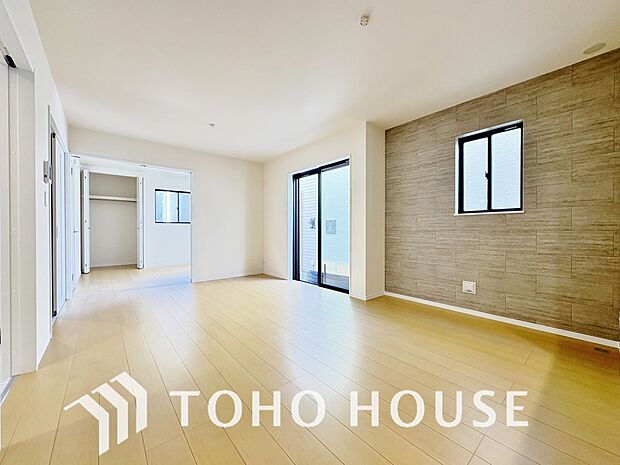 造りこんだ空間演出の妙が生み出す光と質のハーモニーはこの住宅のクオリティの良さを実感させてくれます。