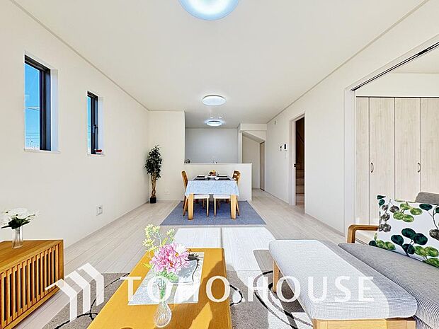 造りこんだ空間演出の妙が生み出す光と質のハーモニーはこの住宅のクオリティの良さを実感させてくれます。