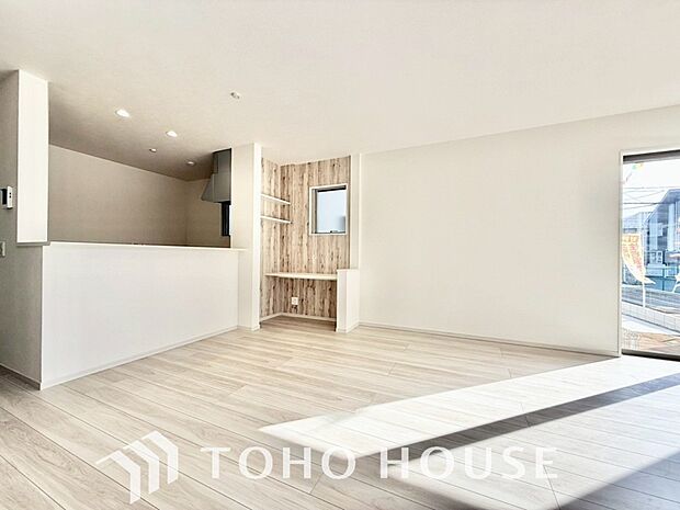 造りこんだ空間演出の妙が生み出す光と質のハーモニーはこの住宅のクオリティの良さを実感させてくれます。