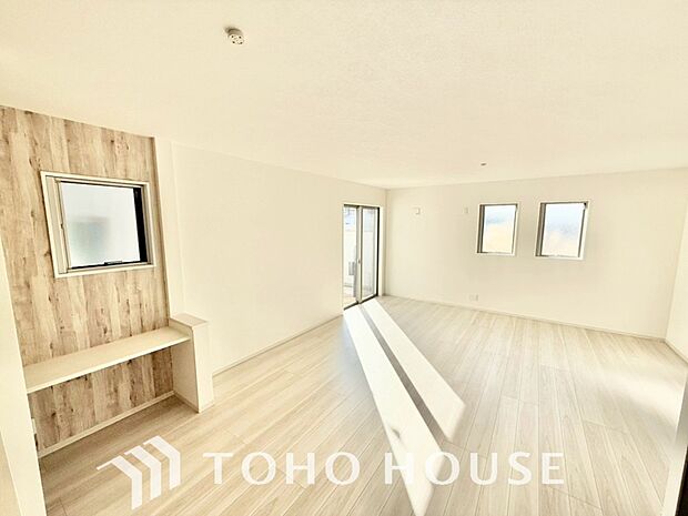 作り手の「気持ちの良いリビングでお過ごししていただきたい」という思いを感じさせます。