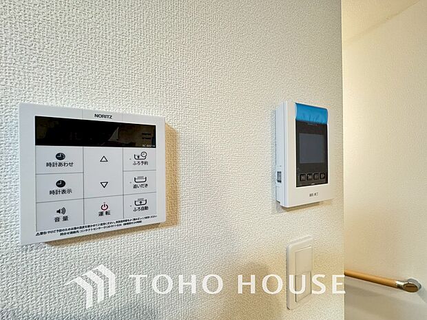 スイッチ1つで一定量の湯を浴槽に張ったり、保温や追い焚きをすることができる機能は何かと便利。